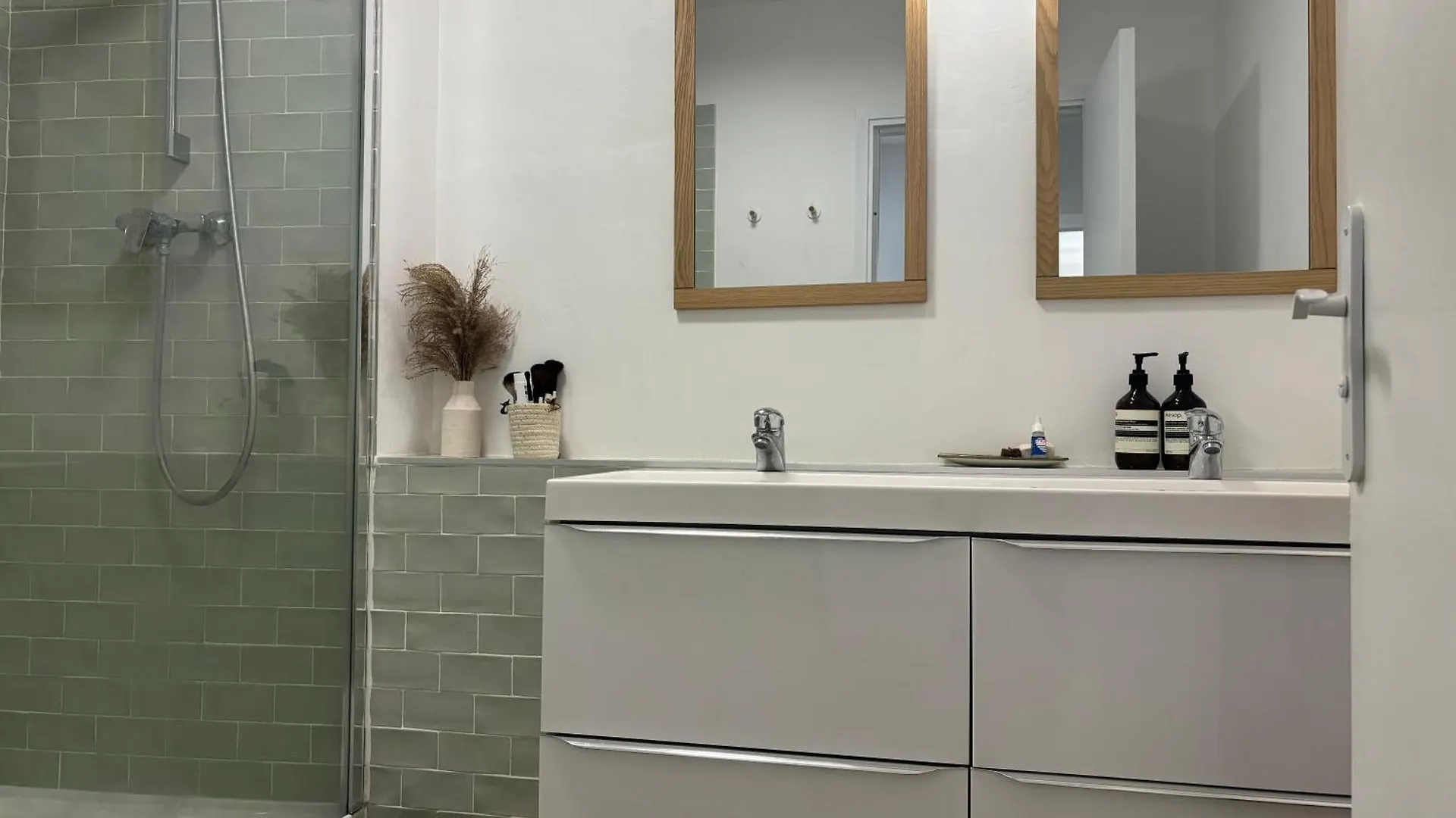 Appartement Intra-Muros Avignon 0*,